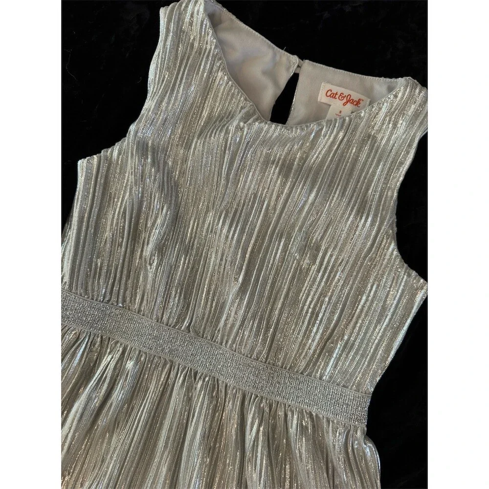 Cat & Jack Dress Girls Size S Silver Metallic Pleated Fit & Flare Party